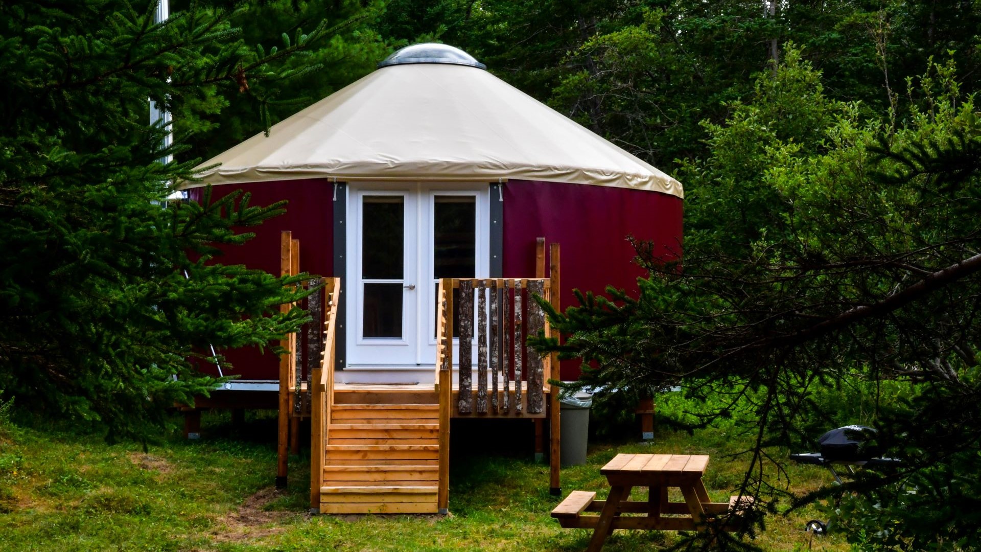 Ladysummer, une charmante yourte sous les étoiles